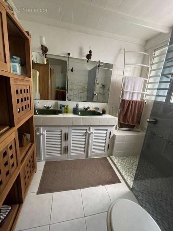 Maison à BAIE-MAHAULT