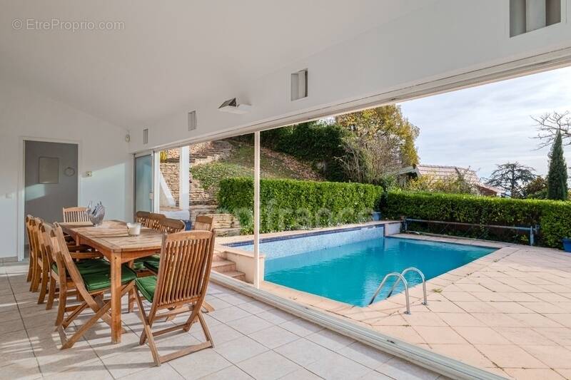 Maison à RILLIEUX-LA-PAPE