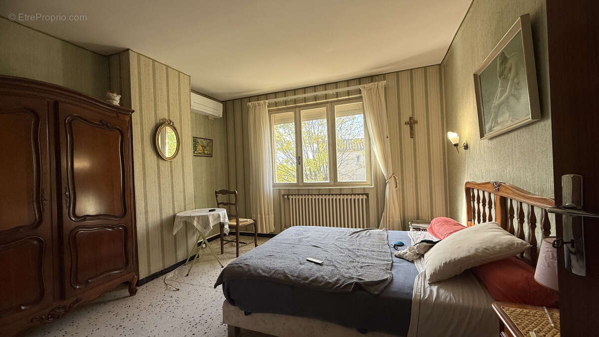 Maison à VILLEVIEILLE