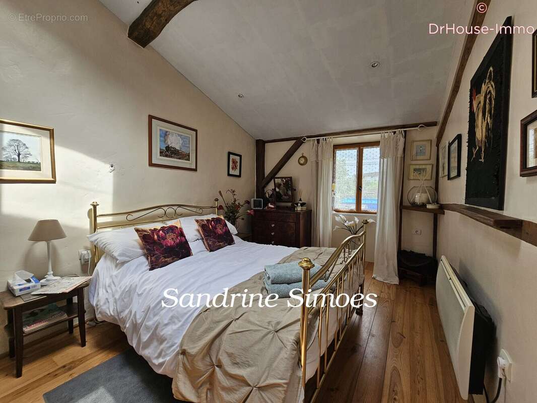 Maison 11 pièces 196 m² à vendre à Adriers (86430) - photo 13