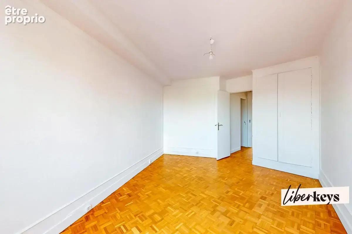4 pièces traversant avec double séjour - Boulogne-Billancourt - photo 9
