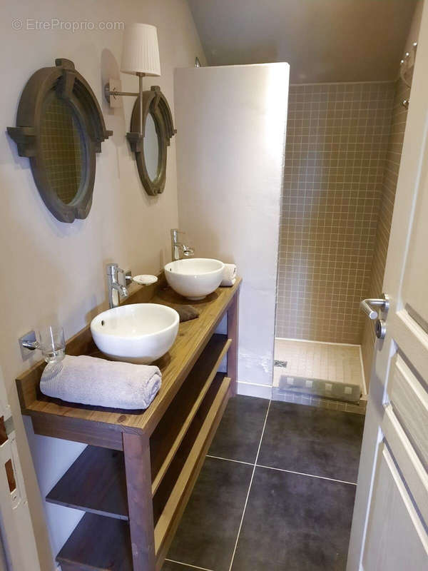 Maison à VAUX-SUR-AURE