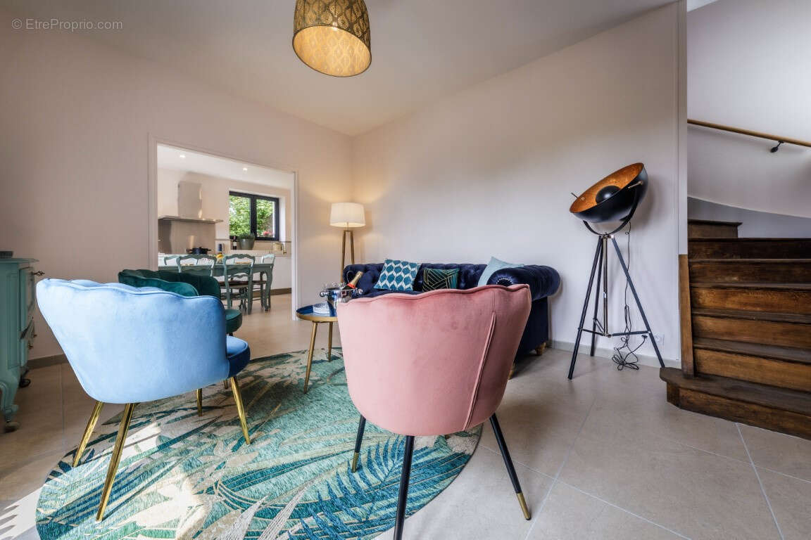 Maison à SEGUR-LE-CHATEAU