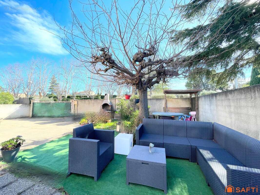 Photo 9 - Maison à MAS-BLANC-DES-ALPILLES