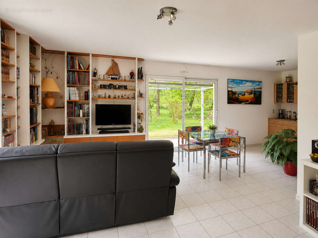 Maison à MOUSTEY