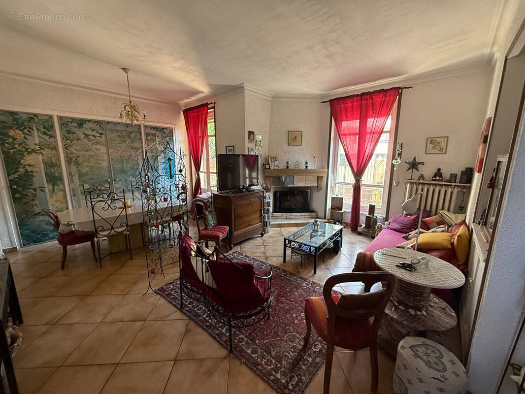 Maison à VILLEURBANNE