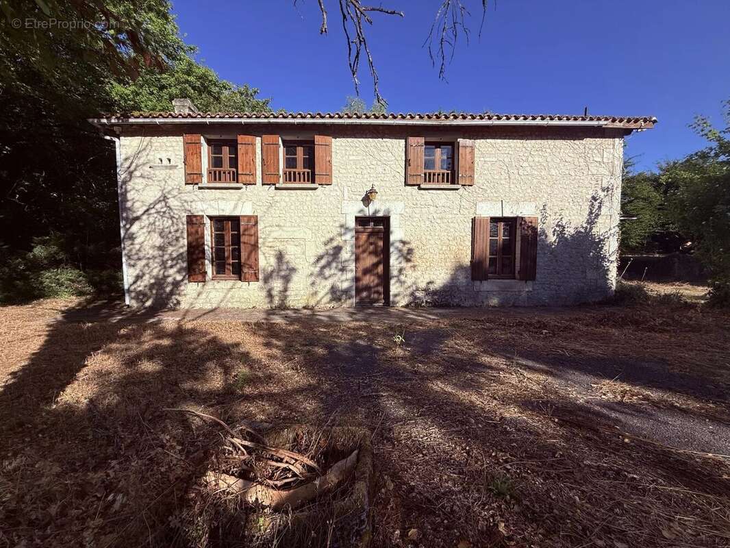 Maison à PERIGNAC