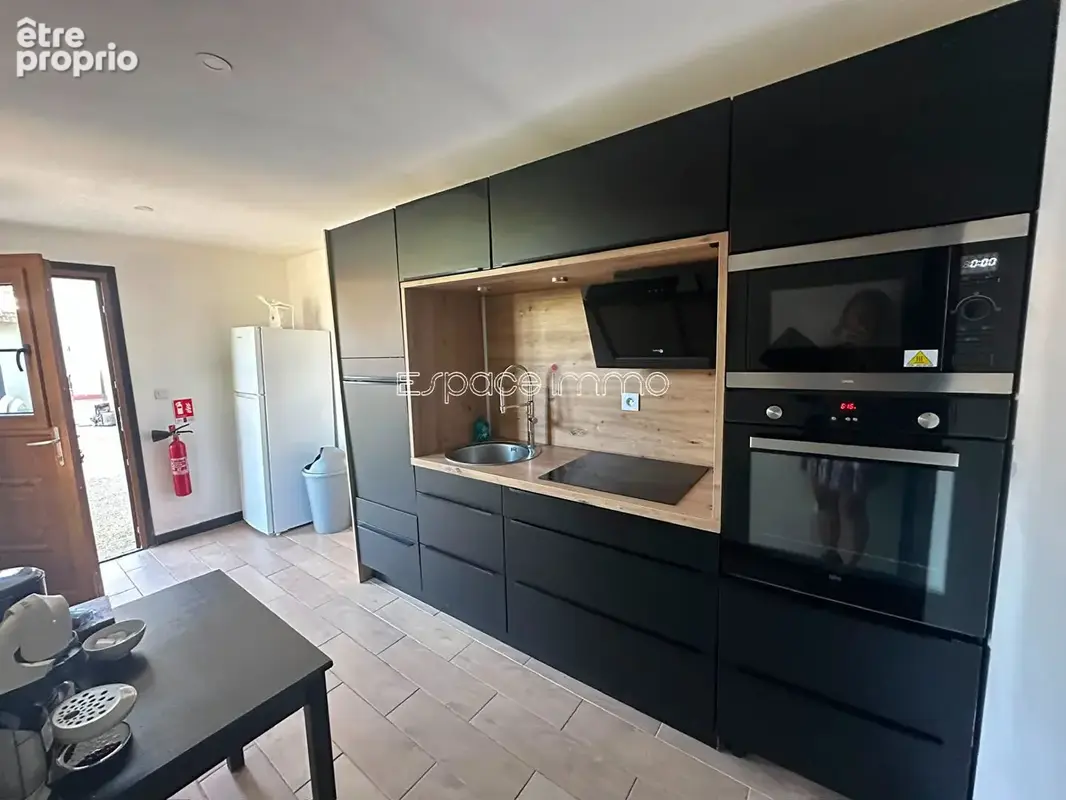 Ensemble immobilier - Deux gites et un local - 346m² - Piscines - ANCEAUMEVILLE - photo 11