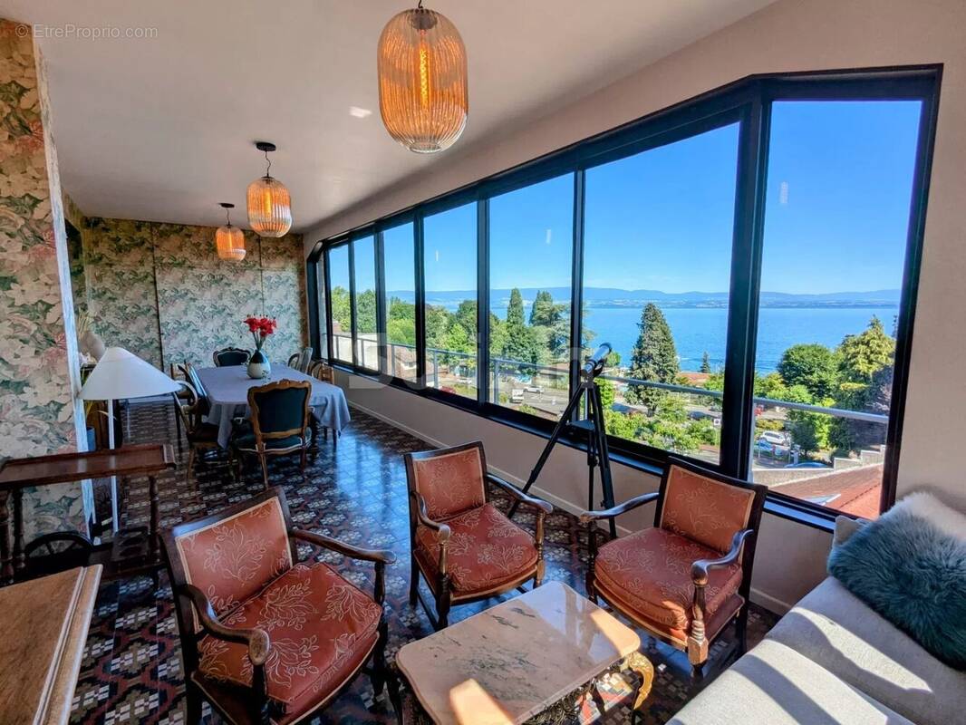 Appartement à EVIAN-LES-BAINS