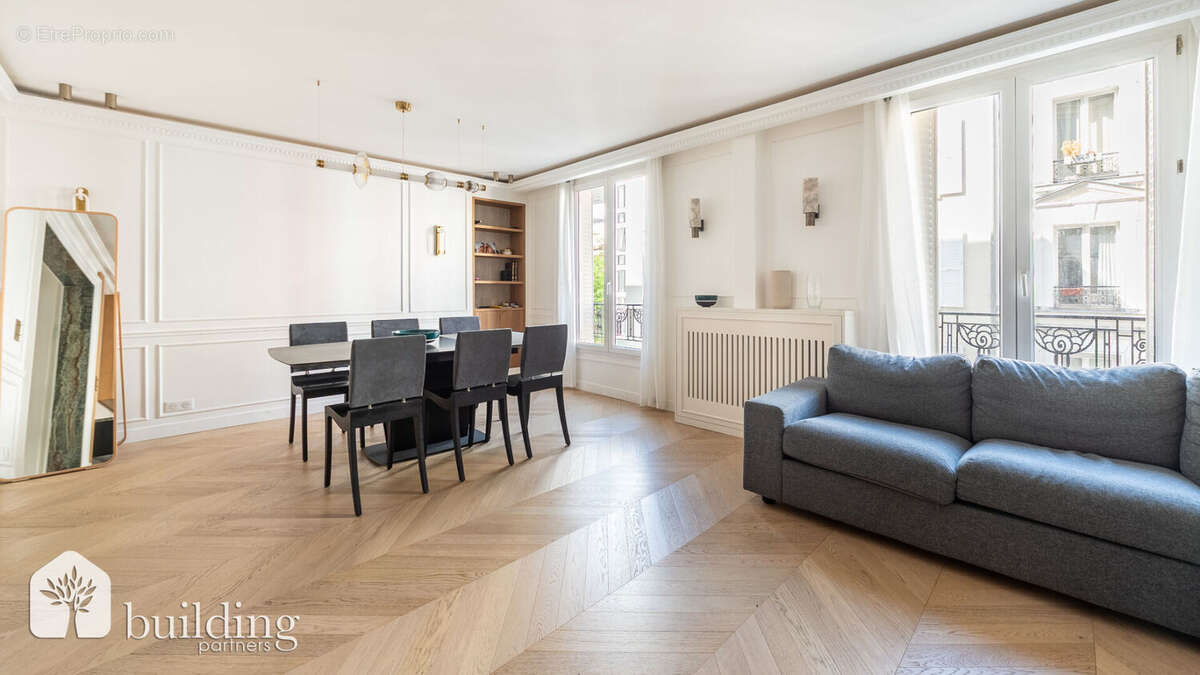 Appartement à LEVALLOIS-PERRET