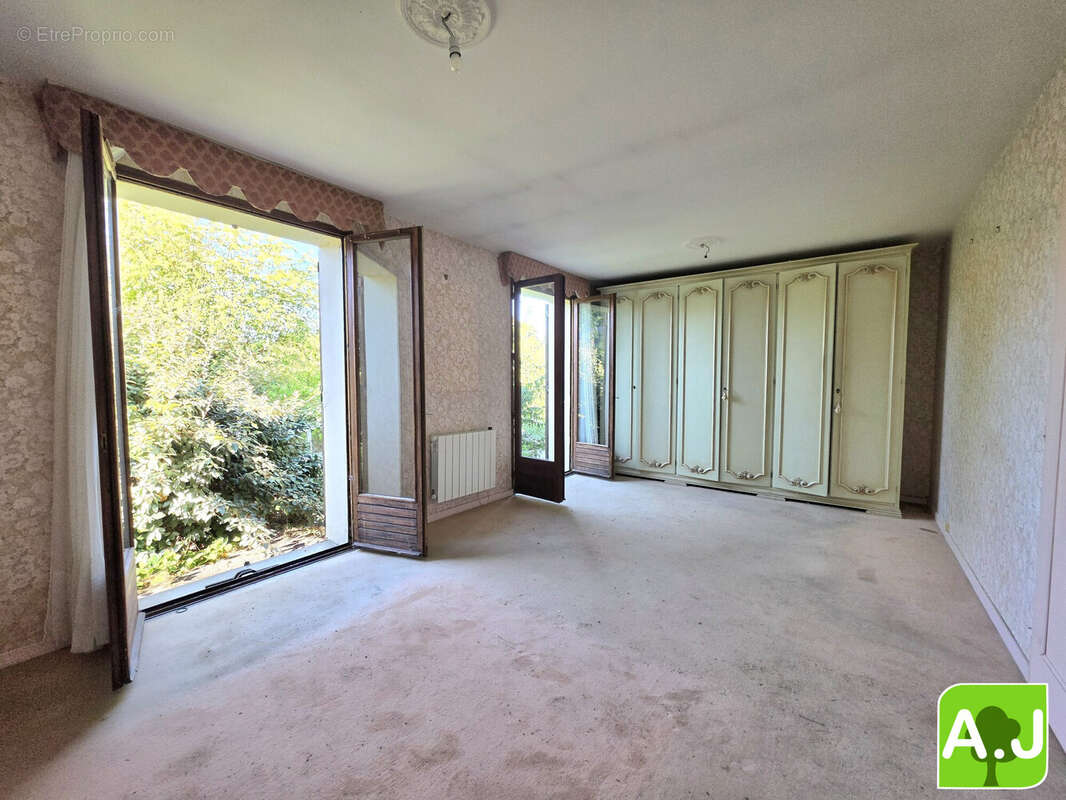 Maison 143 m² à Ezy-Sur-Eure  - photo 8