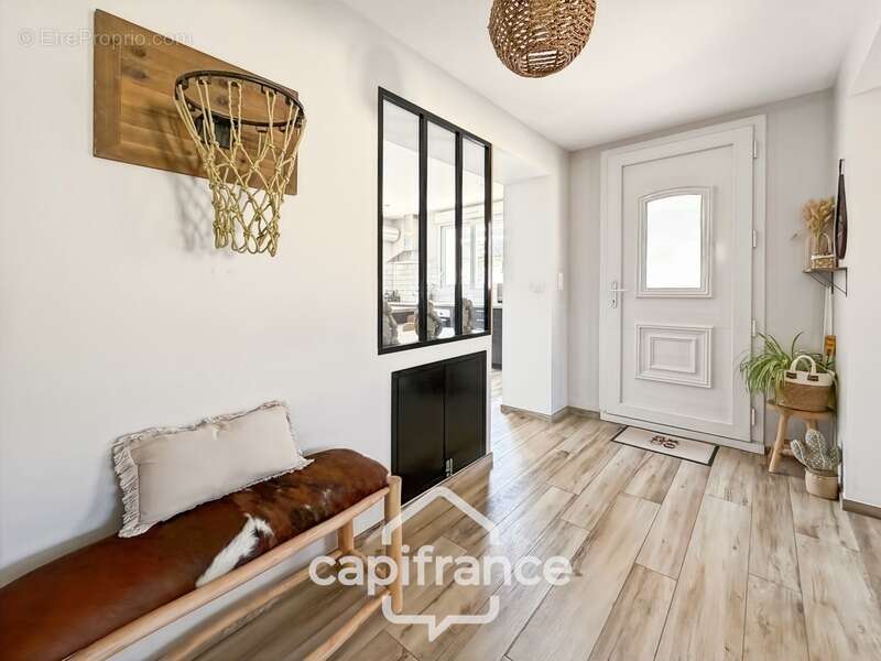 Maison de 90m² avec studio indépendant à LAVEYRON (26) - photo 4