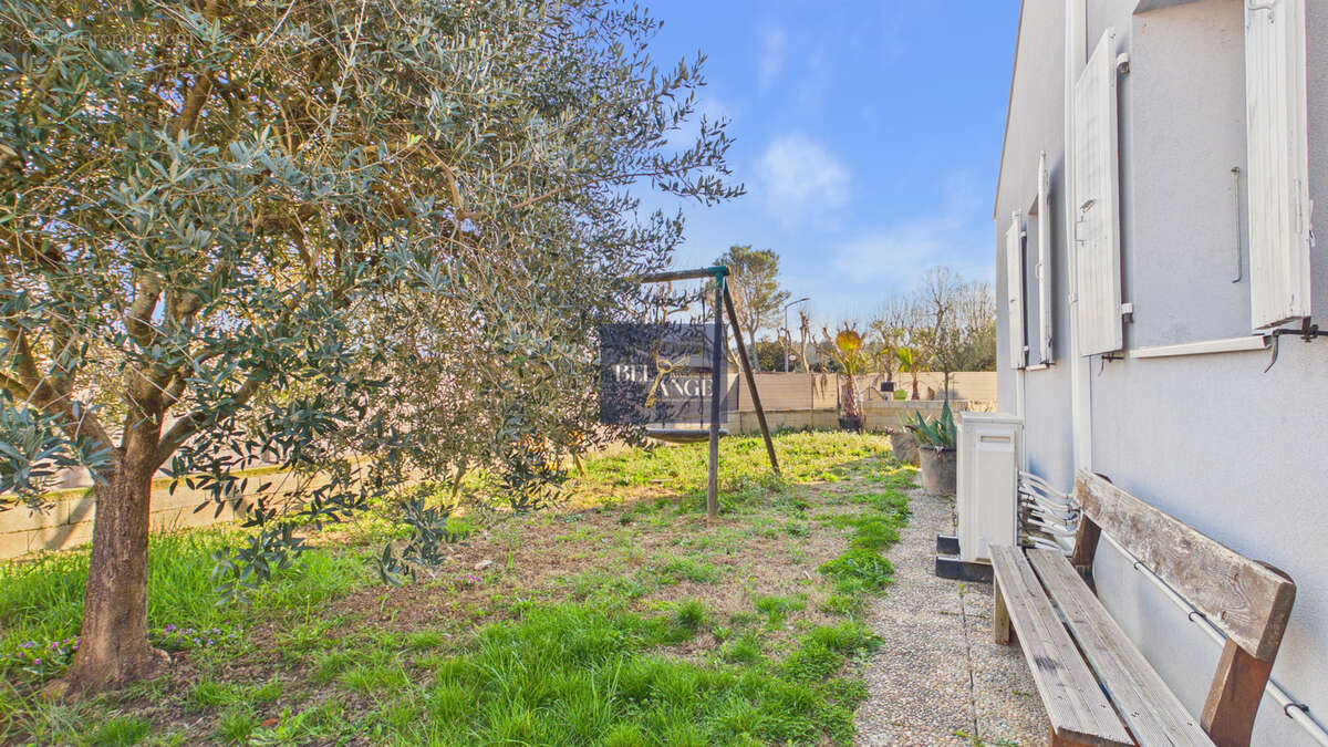 Maison à VALLON-PONT-D'ARC