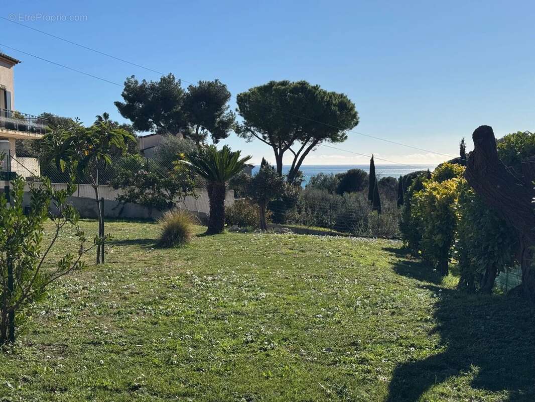 Maison à CAGNES-SUR-MER