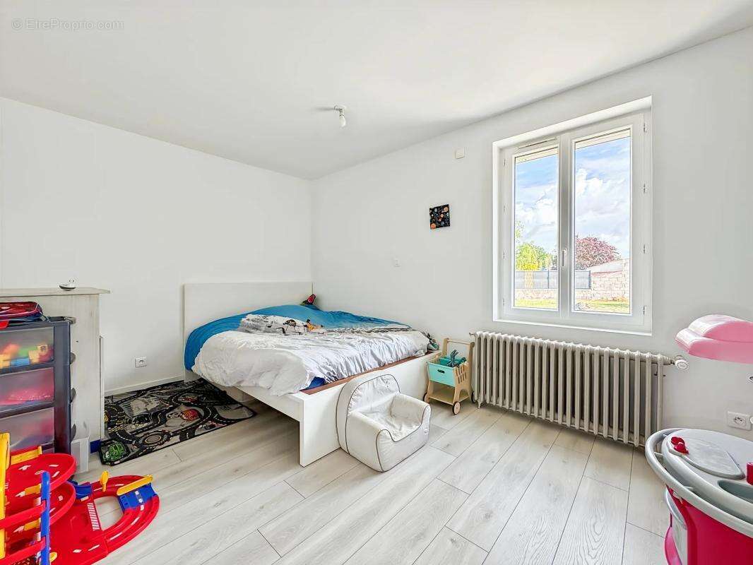 Maison à COMMEQUIERS