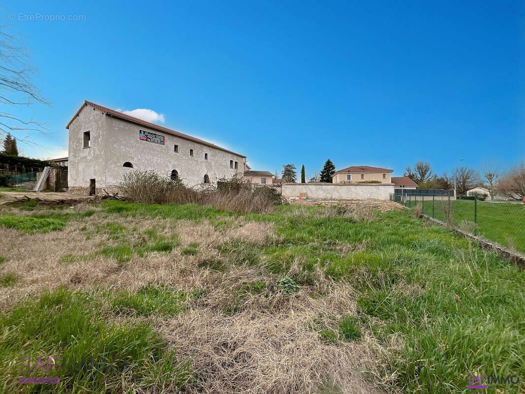 Terrain à CHAPONOST