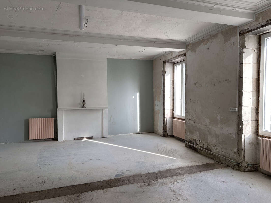 Maison à MIRAMBEAU