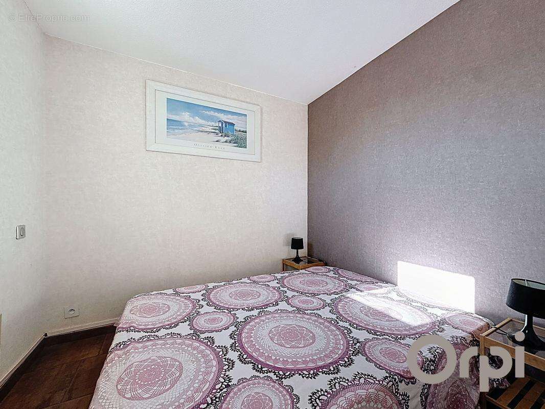 Appartement à ROQUEBRUNE-SUR-ARGENS