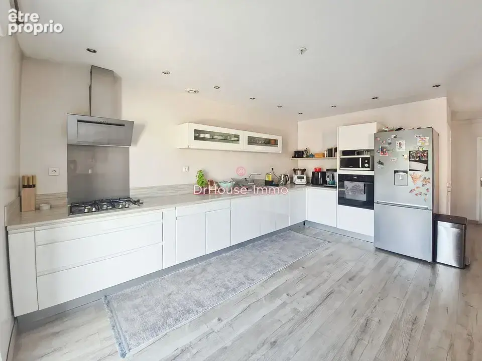 Maison 6 pièces 156 m² à vendre à La Ricamarie (42150) - photo 10