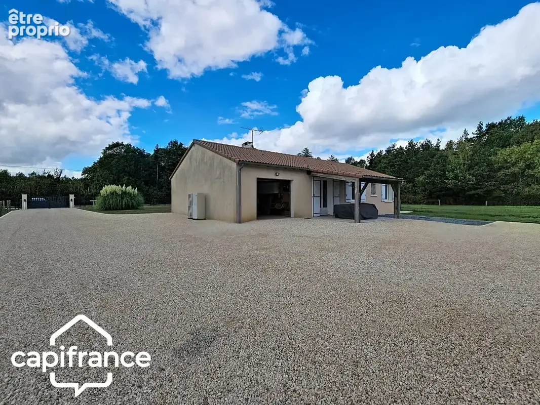 PROCHE DE THOUARS Maison de plain pied de 111m2 avec + de 2 hectares de terrain avec dépendance de 900m2 - photo 12