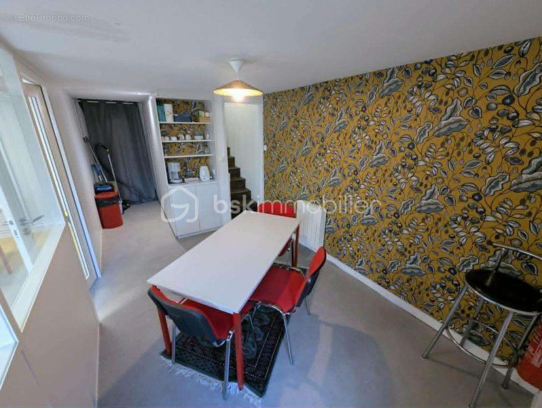Appartement à FOUGERES