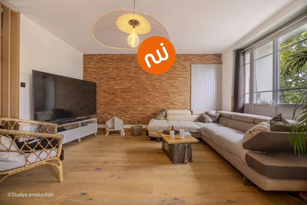 Appartement à TASSIN-LA-DEMI-LUNE