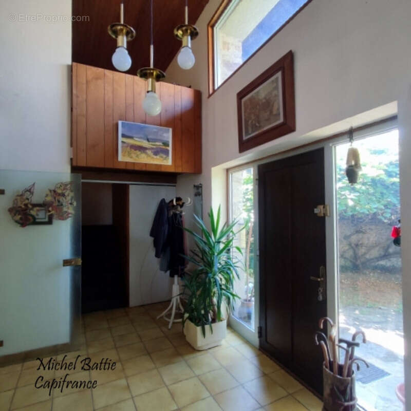 Maison à ROCHE-LA-MOLIERE