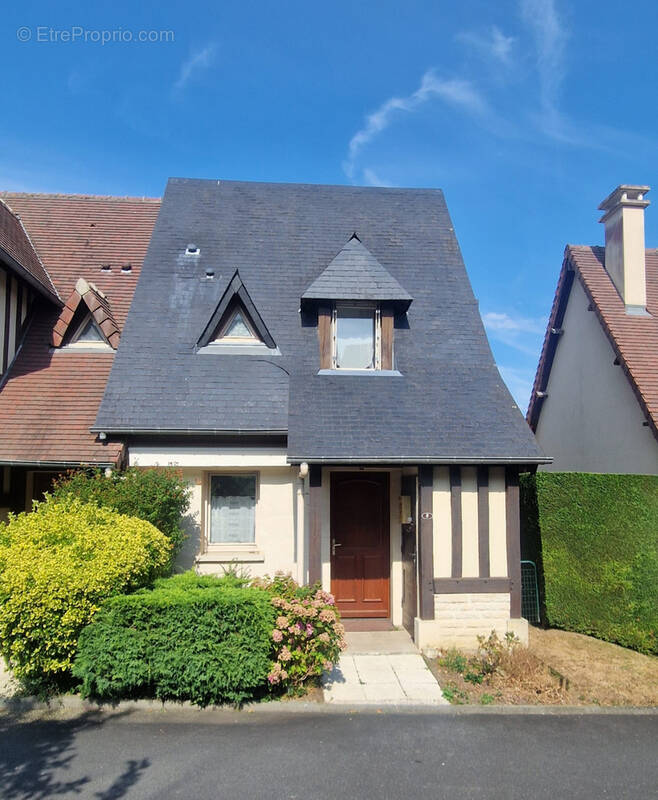 Maison à SAINT-ARNOULT