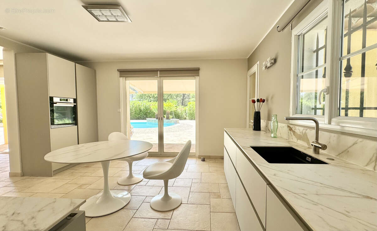 Maison à FAYENCE