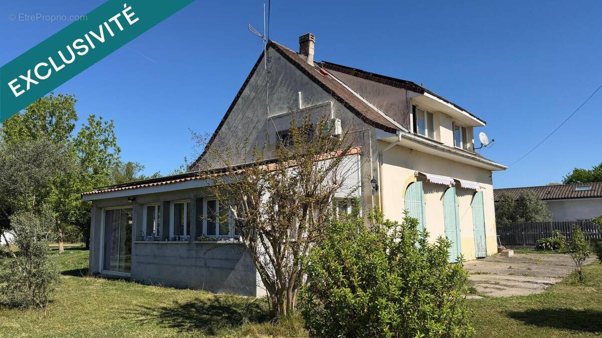 Photo 1 - Maison à AMBARES-ET-LAGRAVE