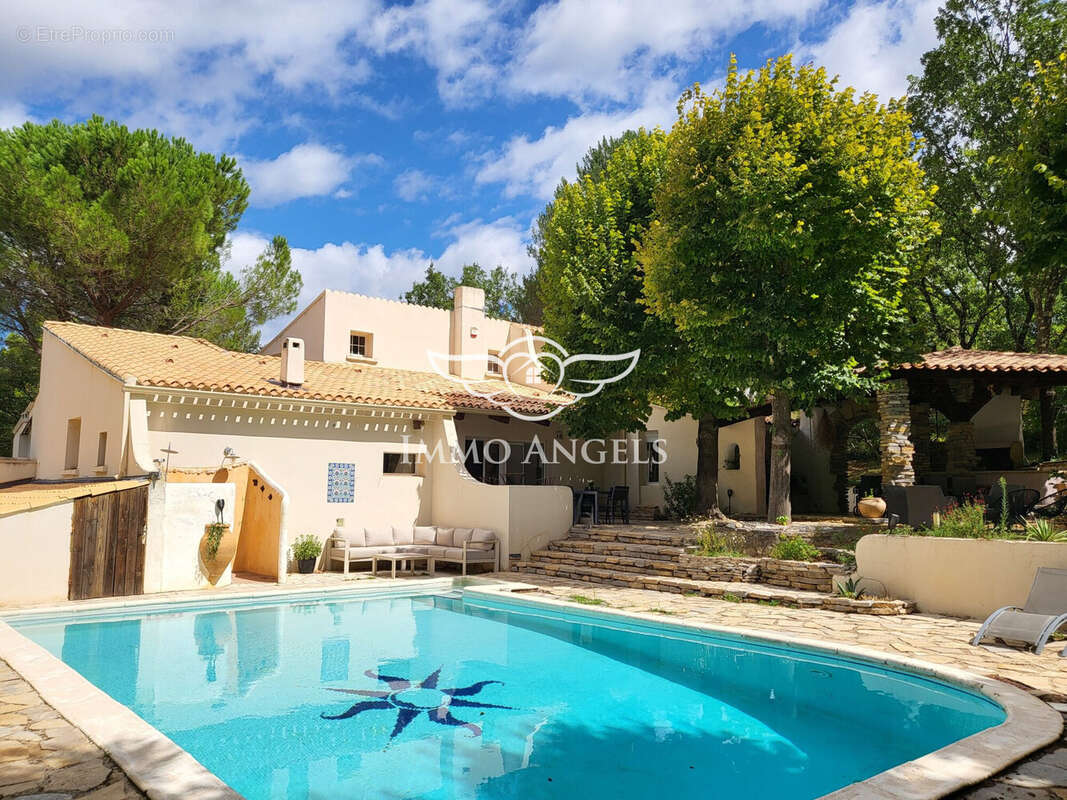 Maison à VAILHAUQUES