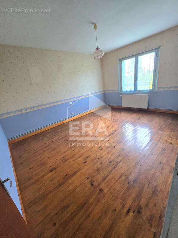 Maison à MONTPON-MENESTEROL