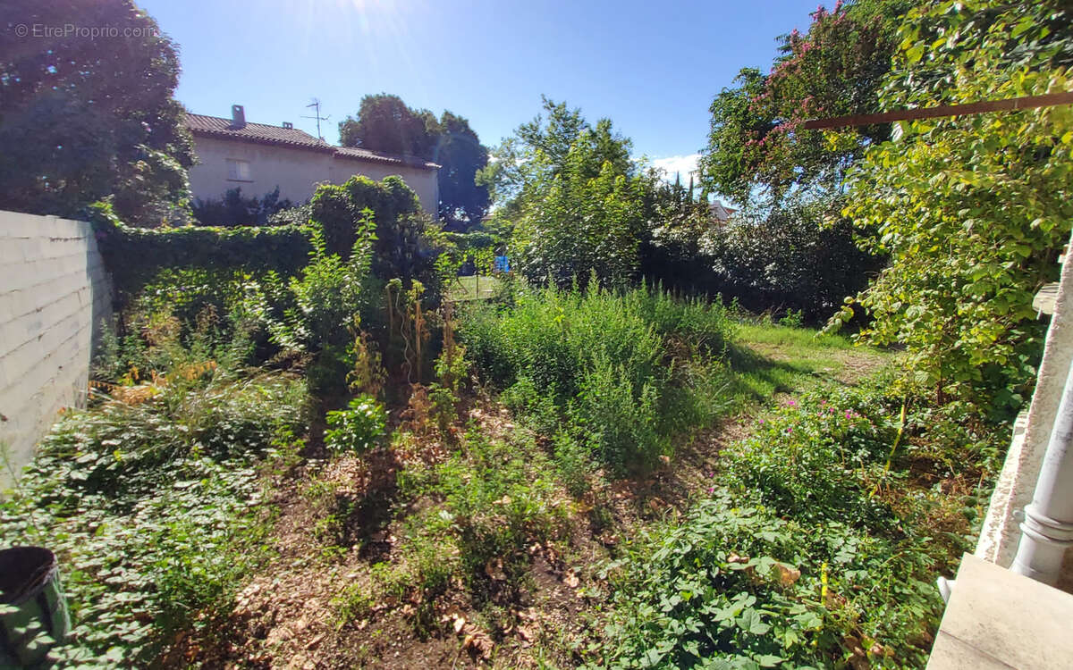 Appartement à CUERS