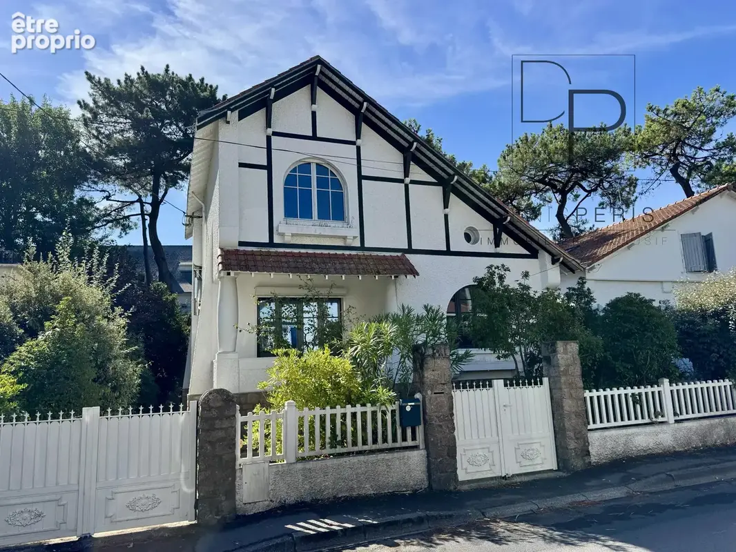 EXCLUSIVITE La Baule Villa Basque de 1930 - photo 2