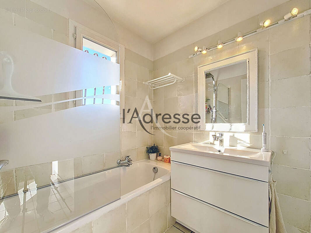 Maison à LES ADRETS-DE-L'ESTEREL