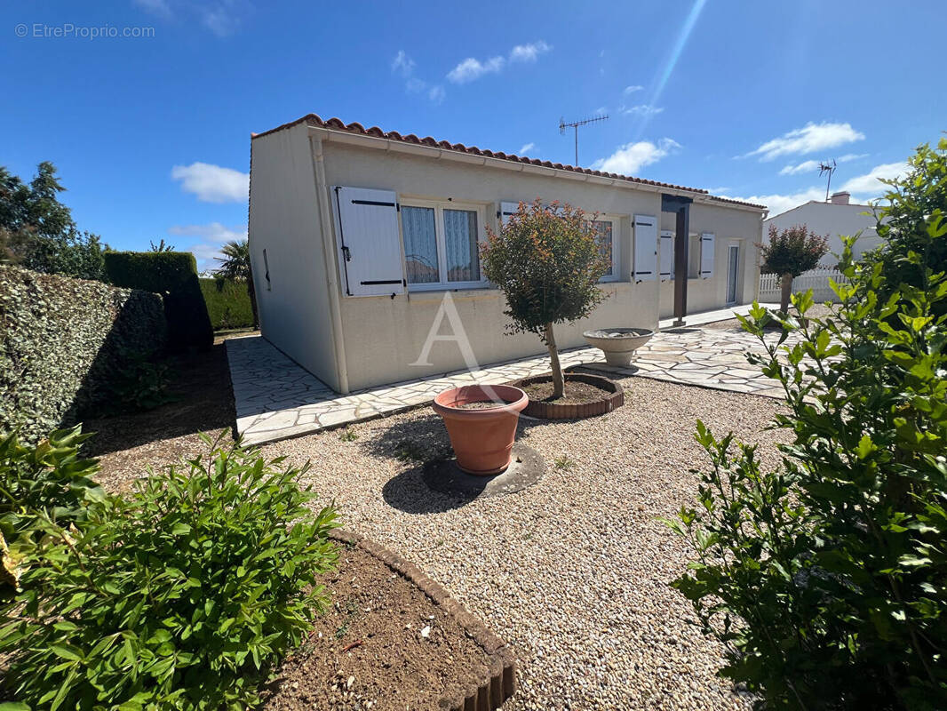 Maison à LONGEVILLE-SUR-MER