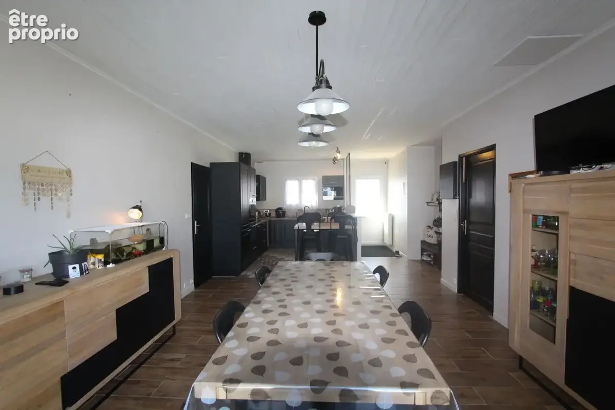 Maison de plain-pied, à moins de 10 minutes à pied du centre-ville. - photo 2