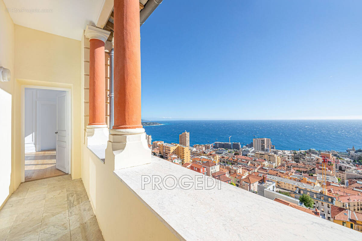 Appartement à BEAUSOLEIL