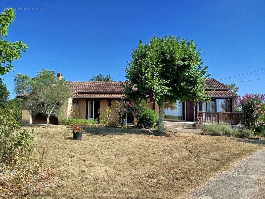 Charmante Maison construite en 79 avec Vue Panoramique et Grand Terrain de 4121 m2 - photo 28