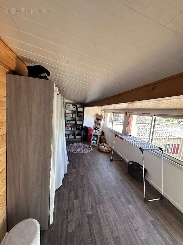 Maison en pierre rénovée avec grange et grand jardin en village - photo 7