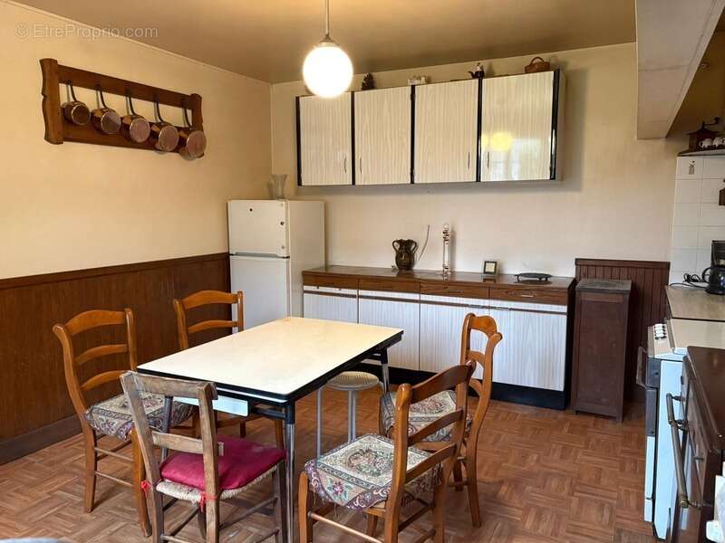 Maison à LA ROCHE-L&#039;ABEILLE