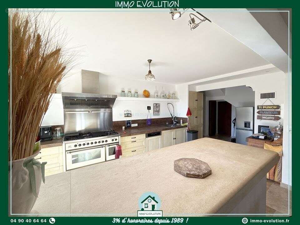 Maison 160 m² à Travaillan  - photo 5