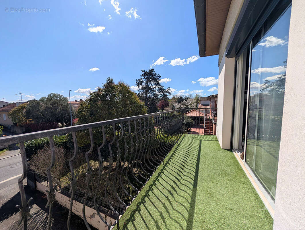 Appartement à SAINT-ORENS-DE-GAMEVILLE