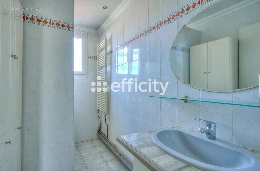 Maison à NEUILLY-PLAISANCE