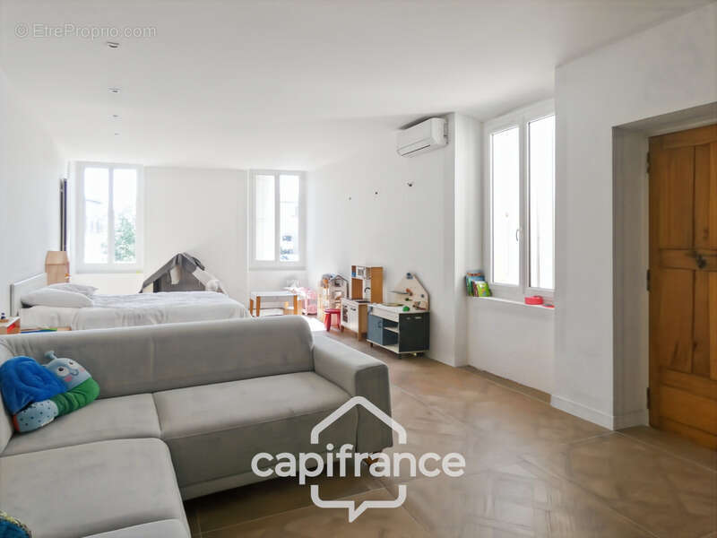 Maison à SAINT-GENIES-DE-COMOLAS