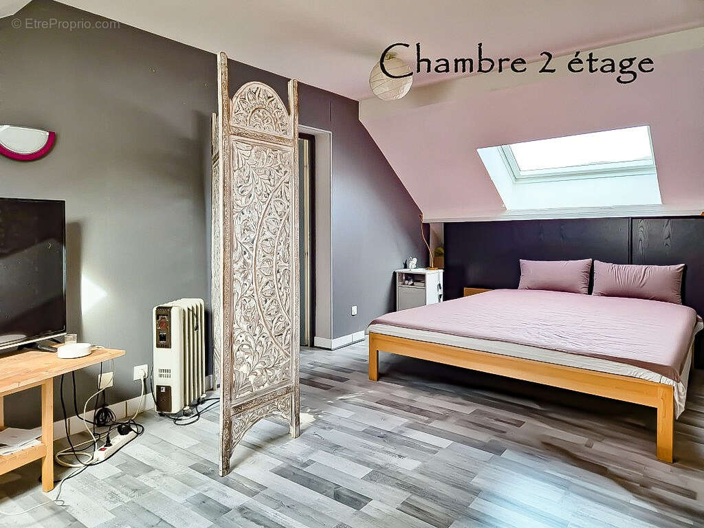 Maison plain-pied offrant environ 158 m2 habitables + garage et abri sur 1950 m2 - photo 15