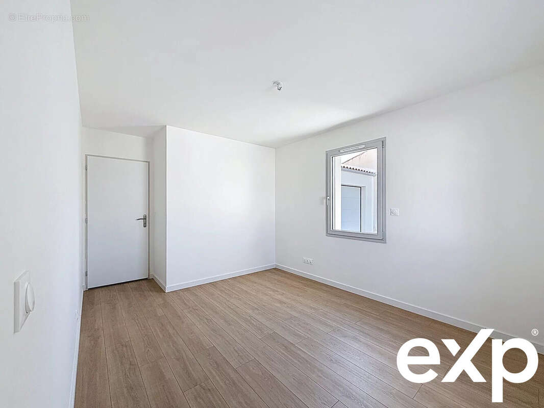 Maison à SAINTE-SOULLE