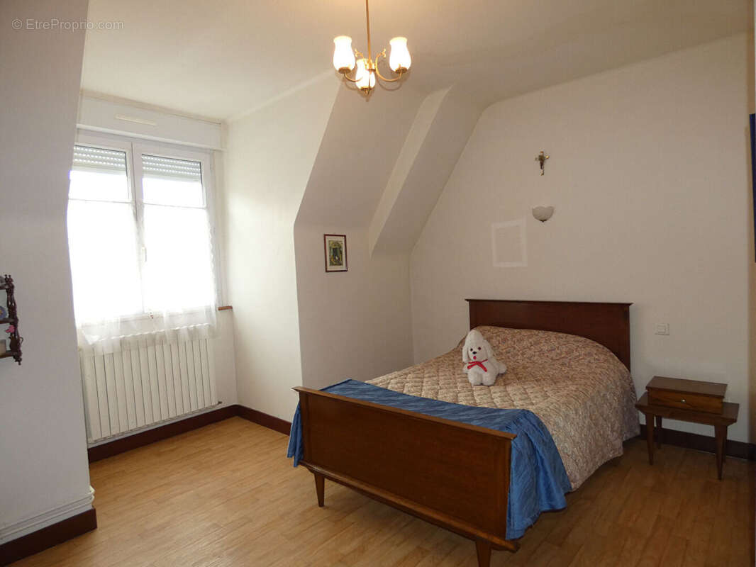 Maison à SAINT-HILAIRE-DU-HARCOUET