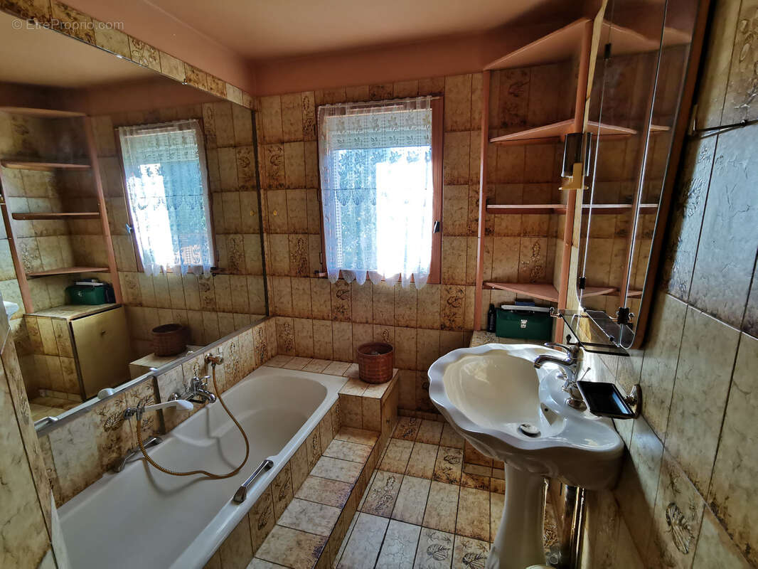 Maison à SAINT-MARTIN-DU-TERTRE