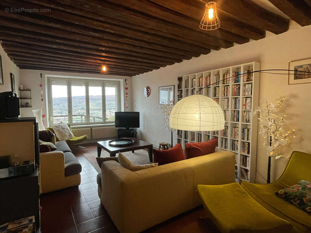 Maison à LONS-LE-SAUNIER